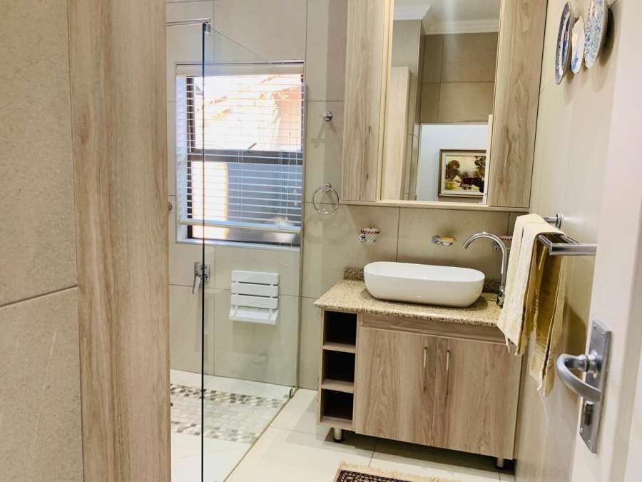 2 Bedroom Property for Sale in Jordaan Park Gauteng