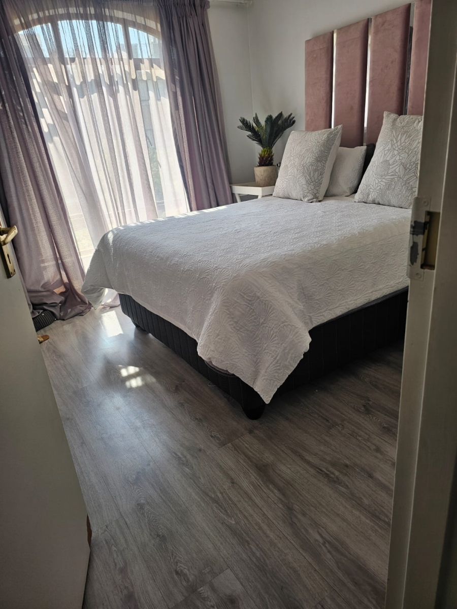 To Let 1 Bedroom Property for Rent in Lonehill Gauteng