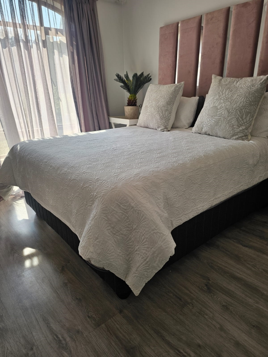 To Let 1 Bedroom Property for Rent in Lonehill Gauteng
