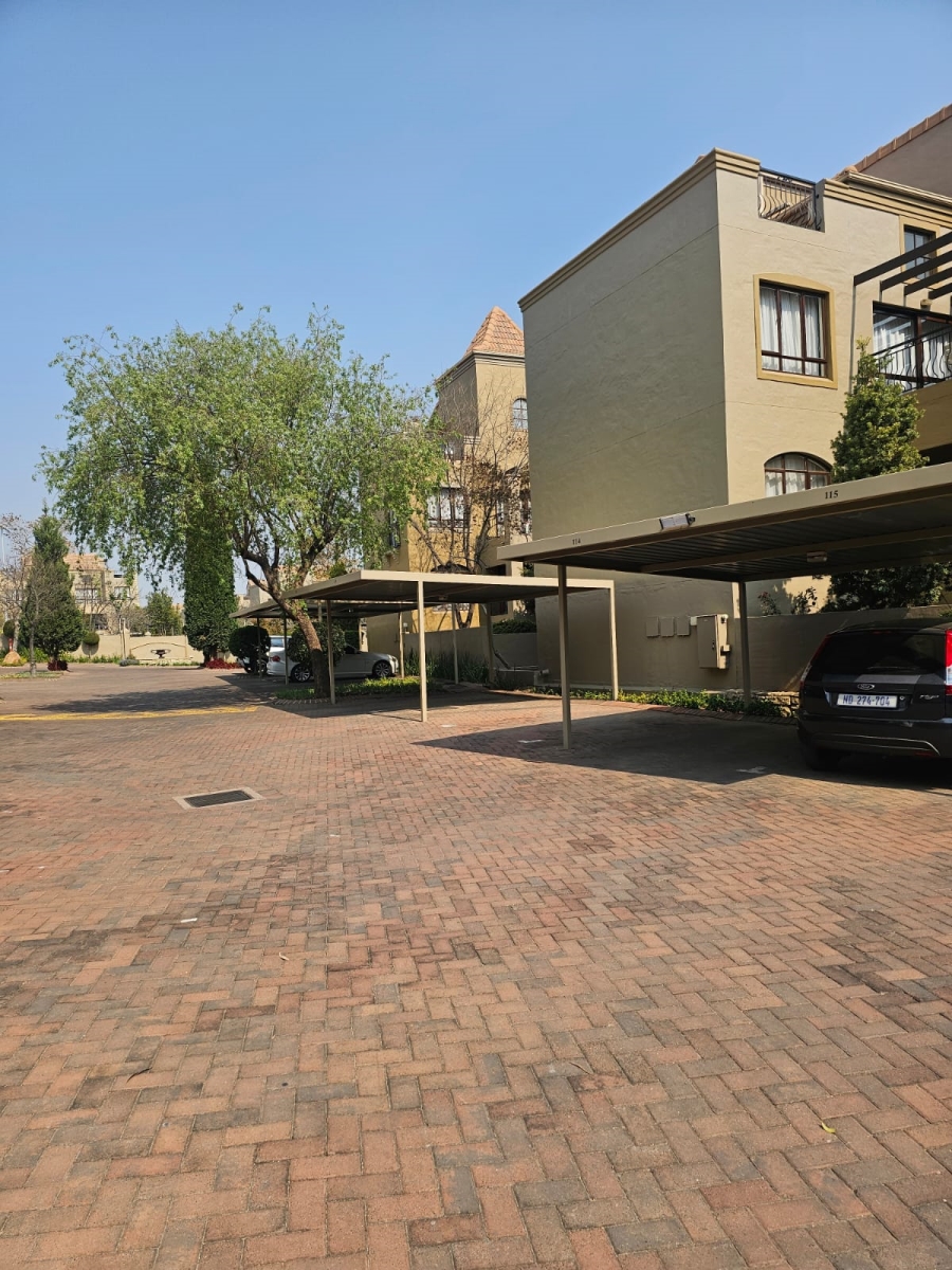 To Let 1 Bedroom Property for Rent in Lonehill Gauteng