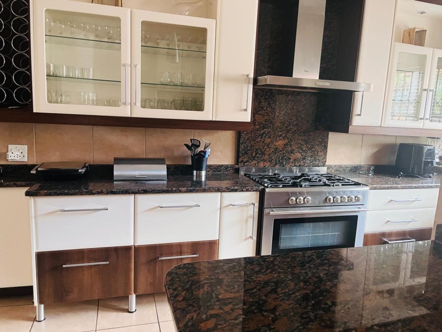 4 Bedroom Property for Sale in Theresa Park Gauteng