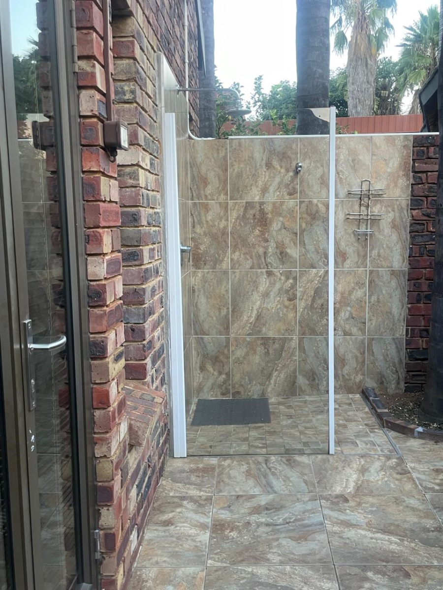 4 Bedroom Property for Sale in Theresa Park Gauteng
