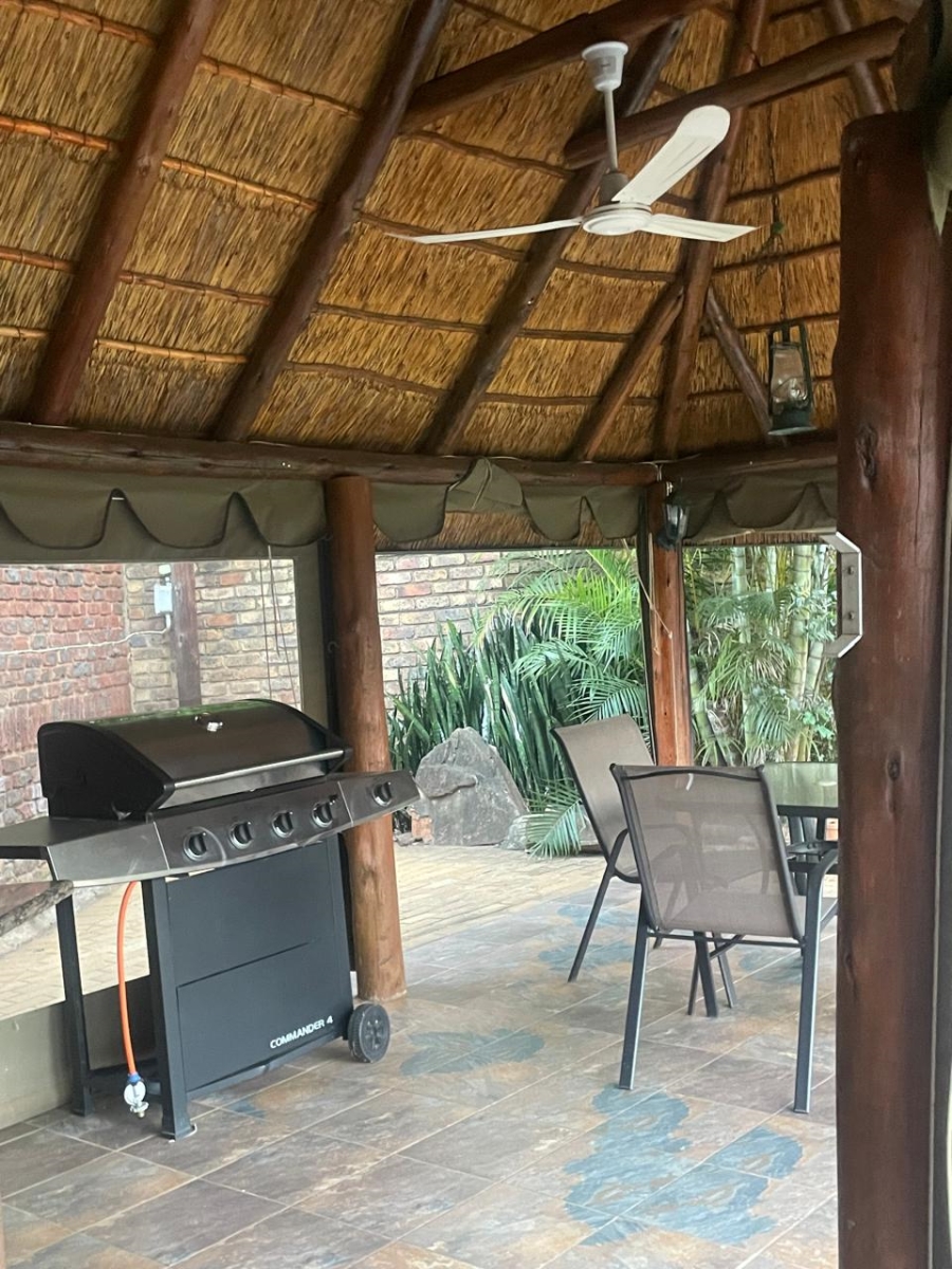 4 Bedroom Property for Sale in Theresa Park Gauteng
