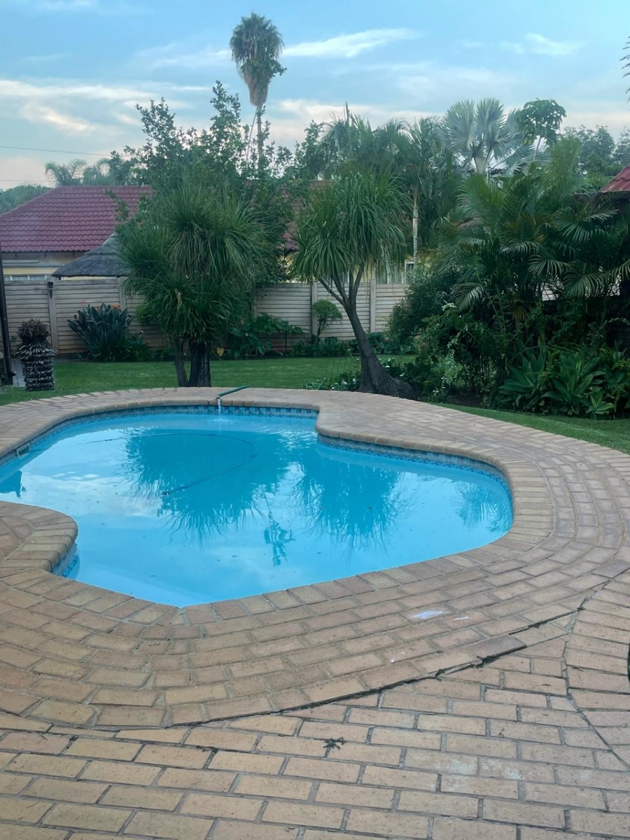 4 Bedroom Property for Sale in Theresa Park Gauteng