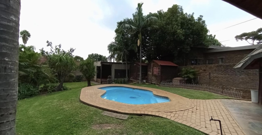 4 Bedroom Property for Sale in Theresa Park Gauteng