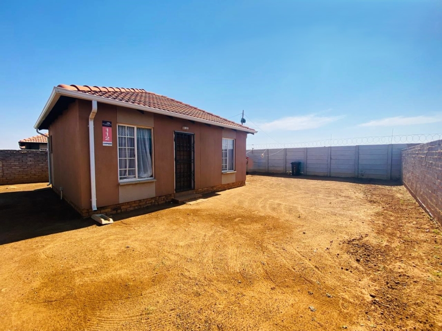 2 Bedroom Property for Sale in Savanna City Gauteng