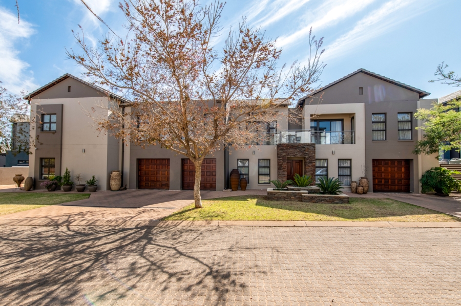 11 Bedroom Property for Sale in Copperleaf Estate Gauteng