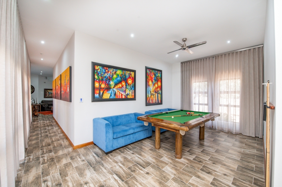 11 Bedroom Property for Sale in Copperleaf Estate Gauteng