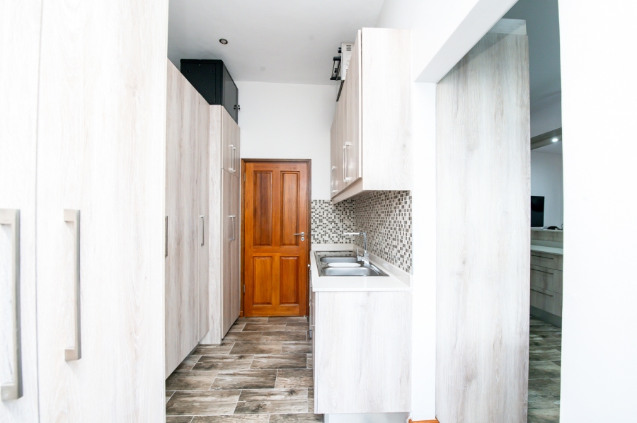 11 Bedroom Property for Sale in Copperleaf Estate Gauteng
