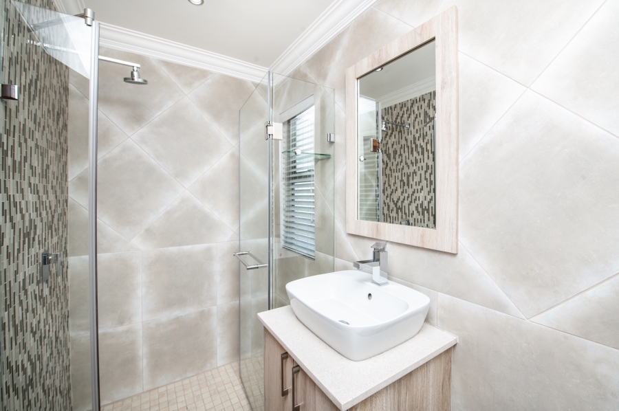 11 Bedroom Property for Sale in Copperleaf Estate Gauteng