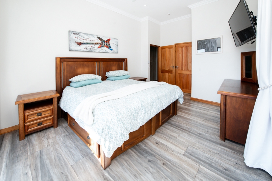 11 Bedroom Property for Sale in Copperleaf Estate Gauteng