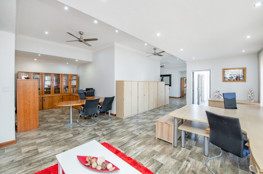 11 Bedroom Property for Sale in Copperleaf Estate Gauteng