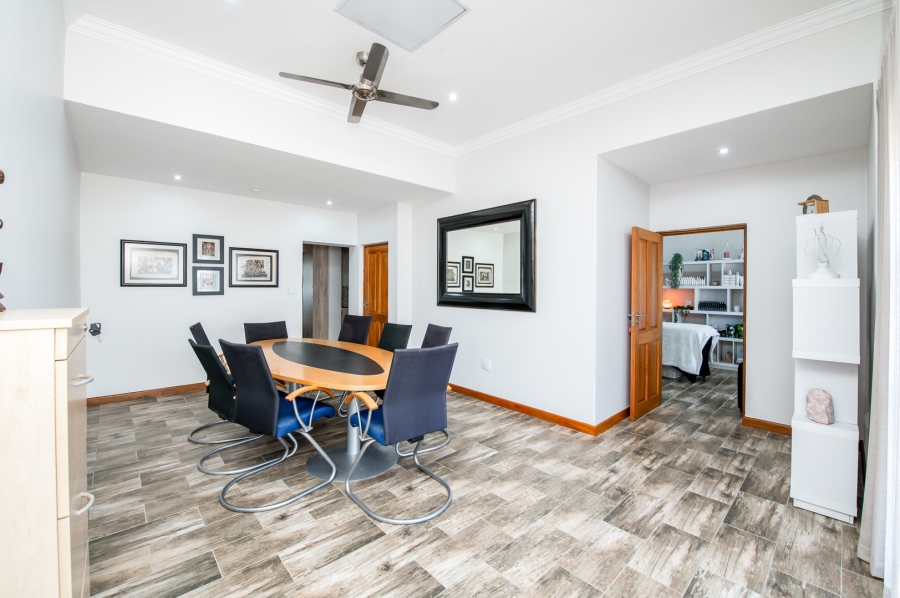 11 Bedroom Property for Sale in Copperleaf Estate Gauteng