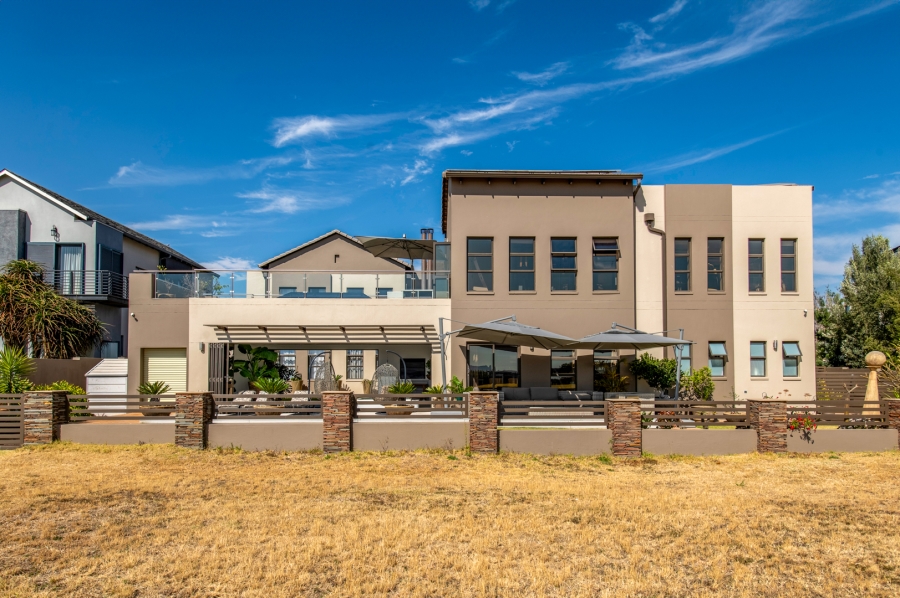 11 Bedroom Property for Sale in Copperleaf Estate Gauteng