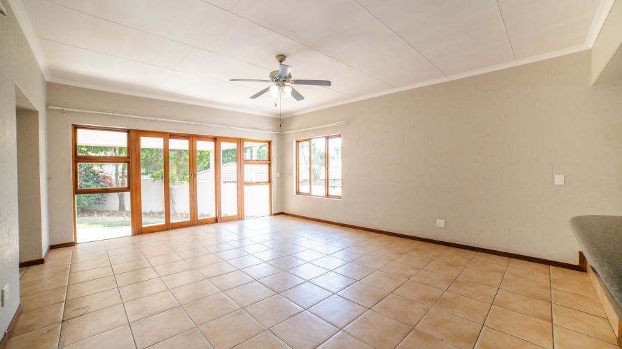 To Let 3 Bedroom Property for Rent in Lonehill Gauteng