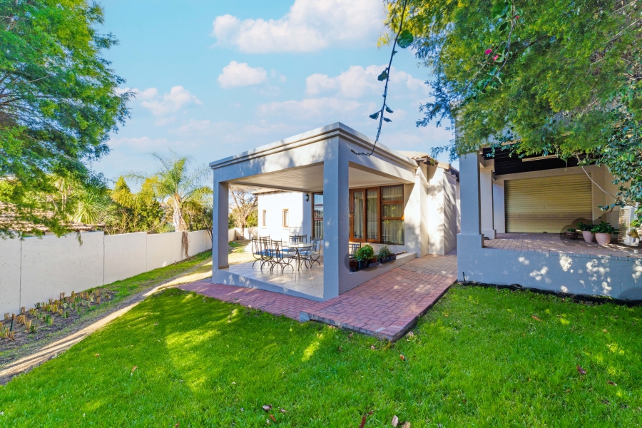 To Let 3 Bedroom Property for Rent in Lonehill Gauteng
