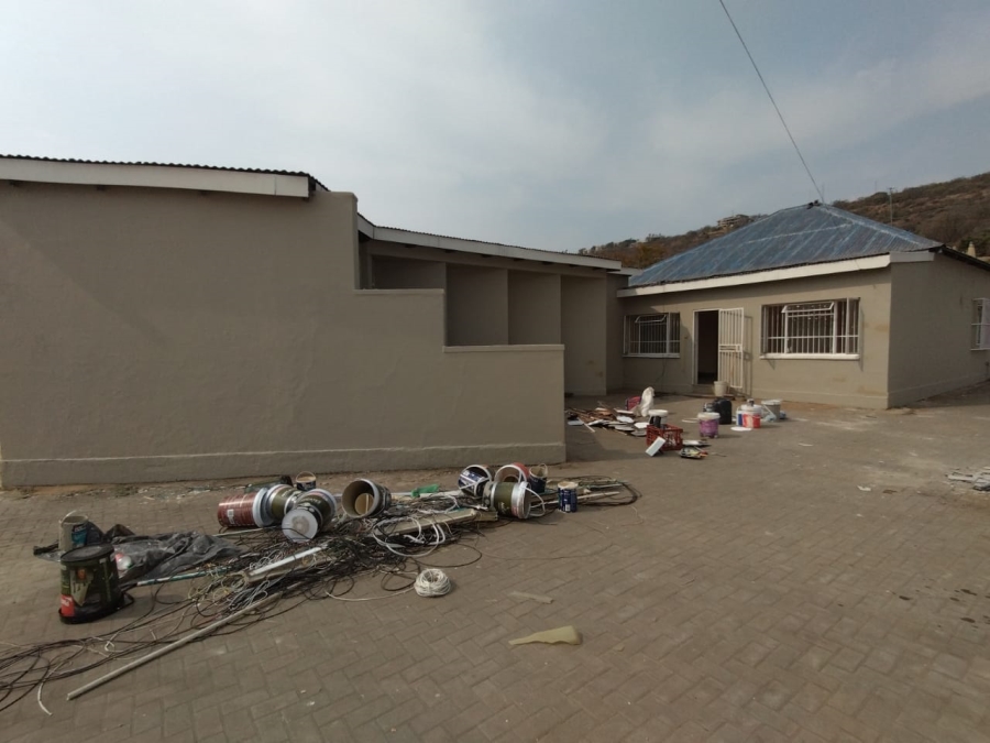 7 Bedroom Property for Sale in Riviera Gauteng