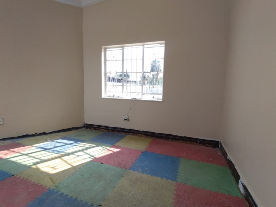7 Bedroom Property for Sale in Riviera Gauteng