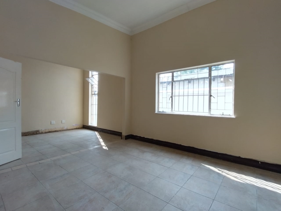 7 Bedroom Property for Sale in Riviera Gauteng