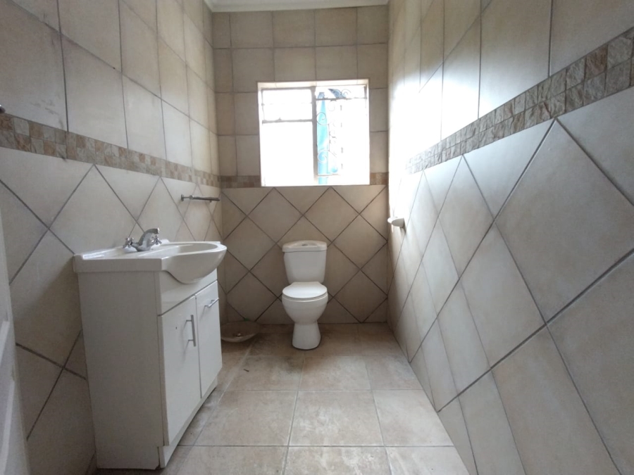 7 Bedroom Property for Sale in Riviera Gauteng