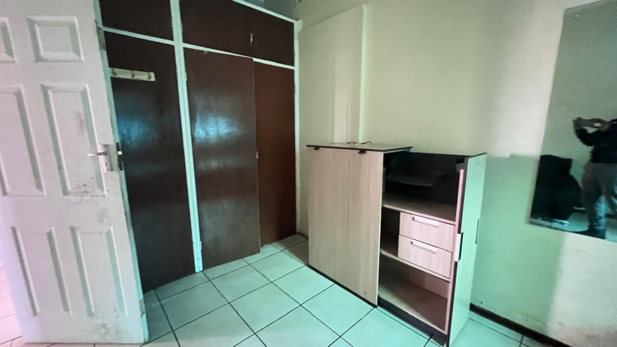 5 Bedroom Property for Sale in Brixton Gauteng