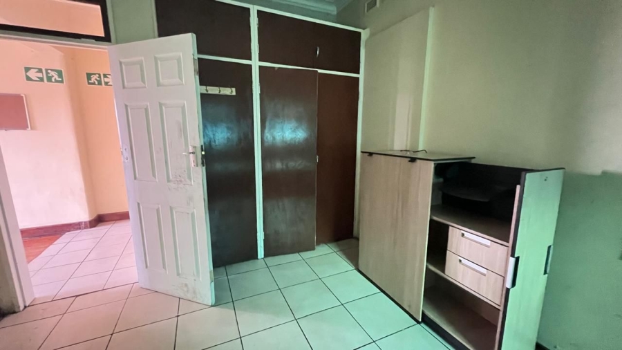 5 Bedroom Property for Sale in Brixton Gauteng