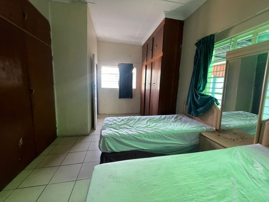 5 Bedroom Property for Sale in Brixton Gauteng