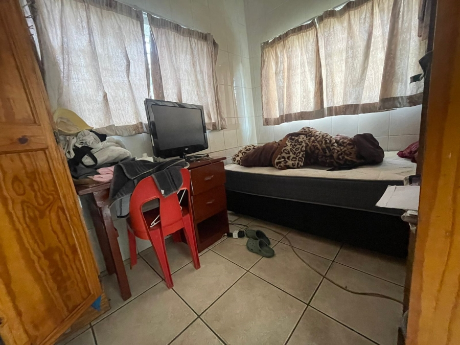5 Bedroom Property for Sale in Brixton Gauteng
