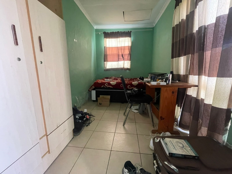 5 Bedroom Property for Sale in Brixton Gauteng