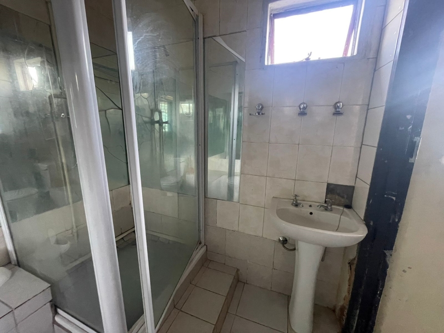 5 Bedroom Property for Sale in Brixton Gauteng