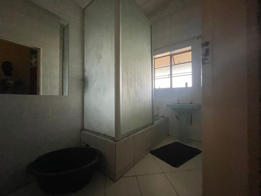5 Bedroom Property for Sale in Brixton Gauteng