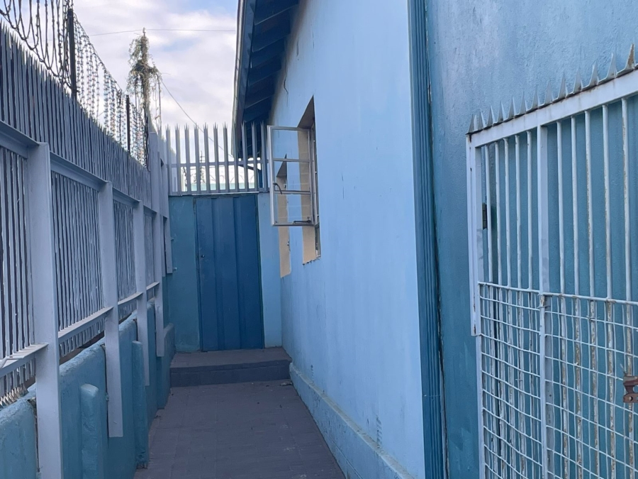 5 Bedroom Property for Sale in Brixton Gauteng