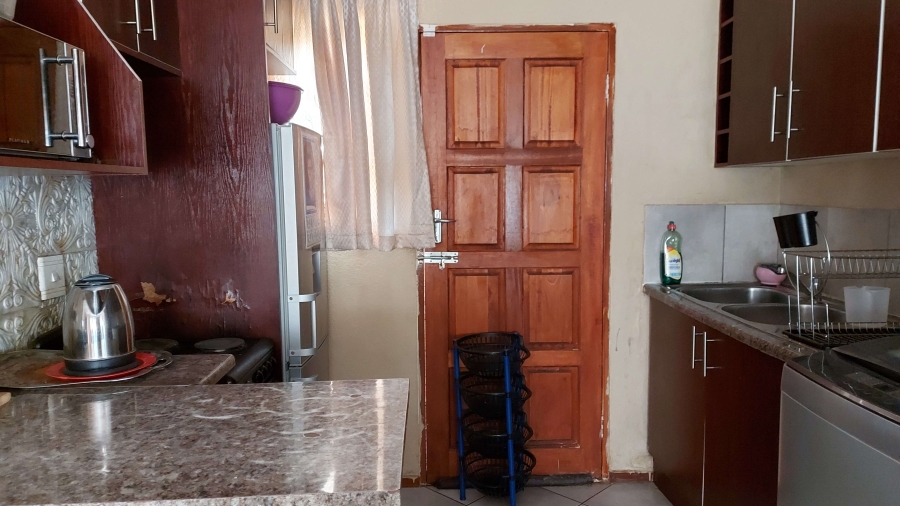 2 Bedroom Property for Sale in Alliance Gauteng