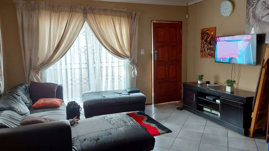 2 Bedroom Property for Sale in Alliance Gauteng