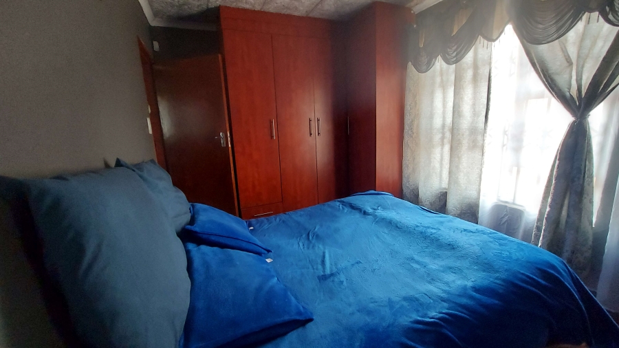 2 Bedroom Property for Sale in Alliance Gauteng