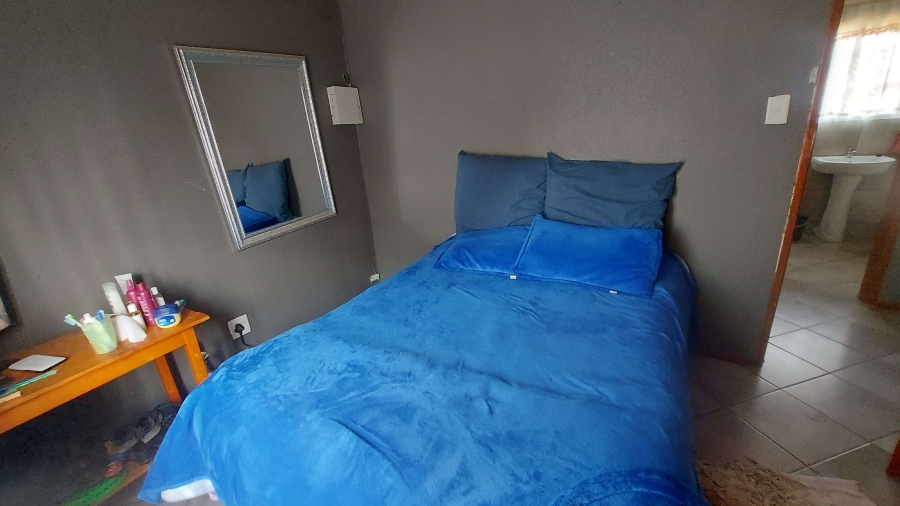 2 Bedroom Property for Sale in Alliance Gauteng
