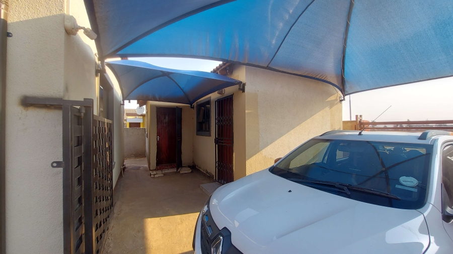2 Bedroom Property for Sale in Alliance Gauteng