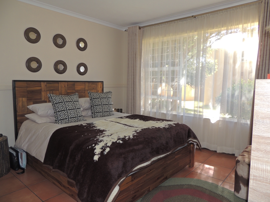 2 Bedroom Property for Sale in Little Falls Gauteng