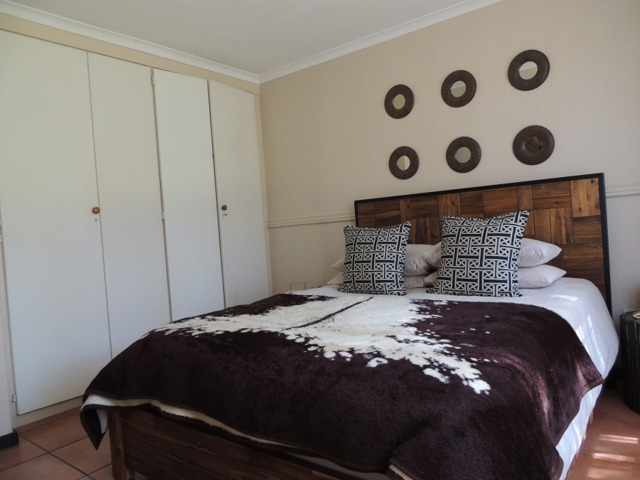 2 Bedroom Property for Sale in Little Falls Gauteng