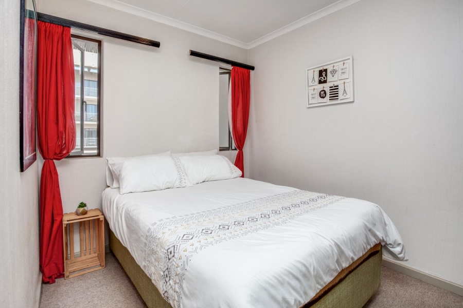 2 Bedroom Property for Sale in Lonehill Gauteng
