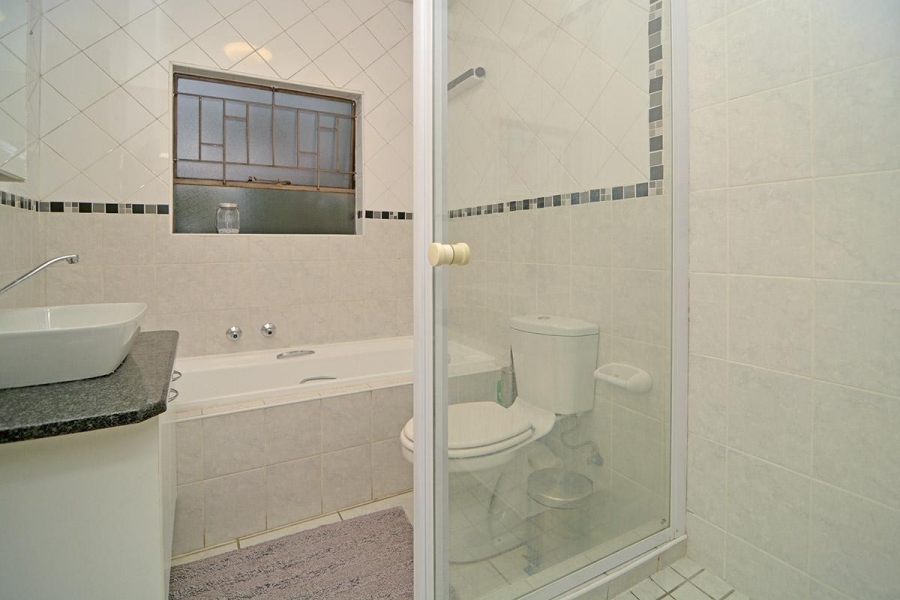 To Let 2 Bedroom Property for Rent in Paulshof Gauteng
