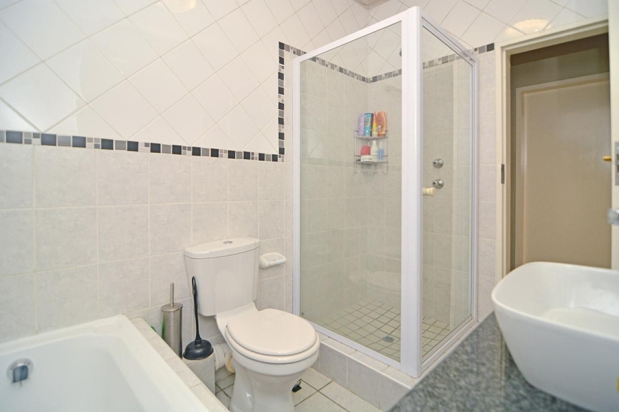 To Let 2 Bedroom Property for Rent in Paulshof Gauteng