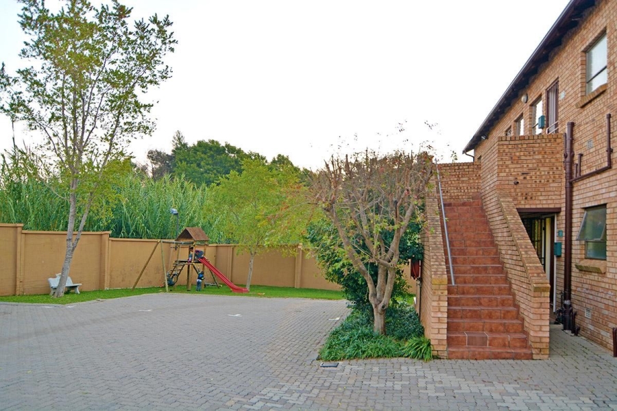 To Let 2 Bedroom Property for Rent in Paulshof Gauteng