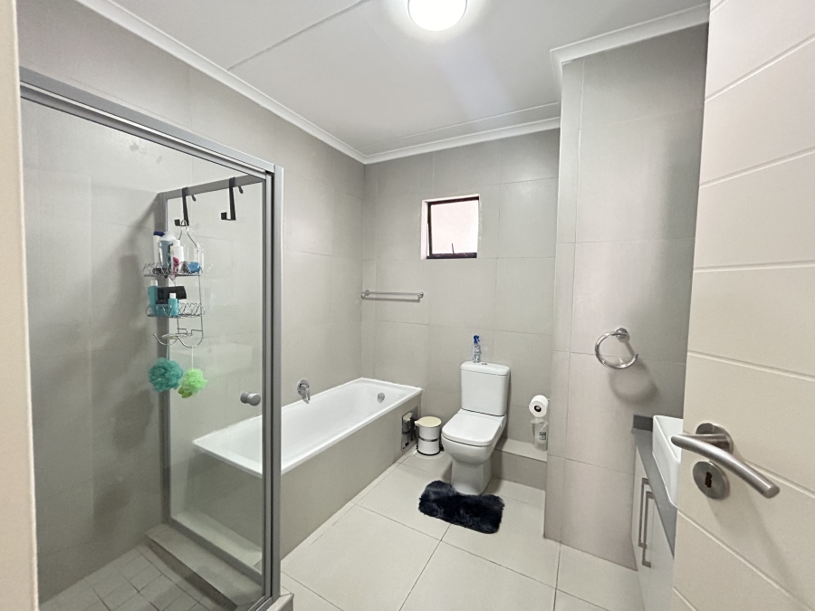 2 Bedroom Property for Sale in Carlswald Gauteng