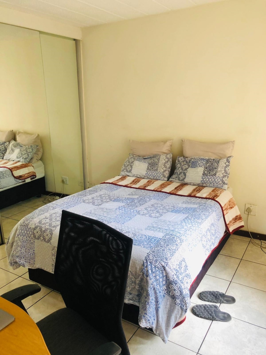 2 Bedroom Property for Sale in Buccleuch Gauteng