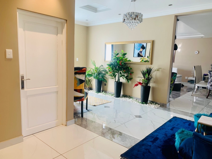 5 Bedroom Property for Sale in Kaydale Gauteng