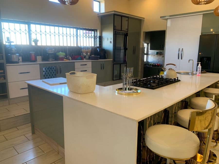 5 Bedroom Property for Sale in Kaydale Gauteng