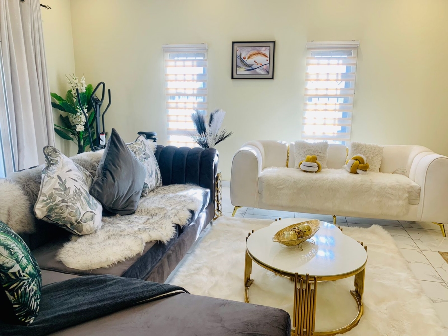 5 Bedroom Property for Sale in Kaydale Gauteng