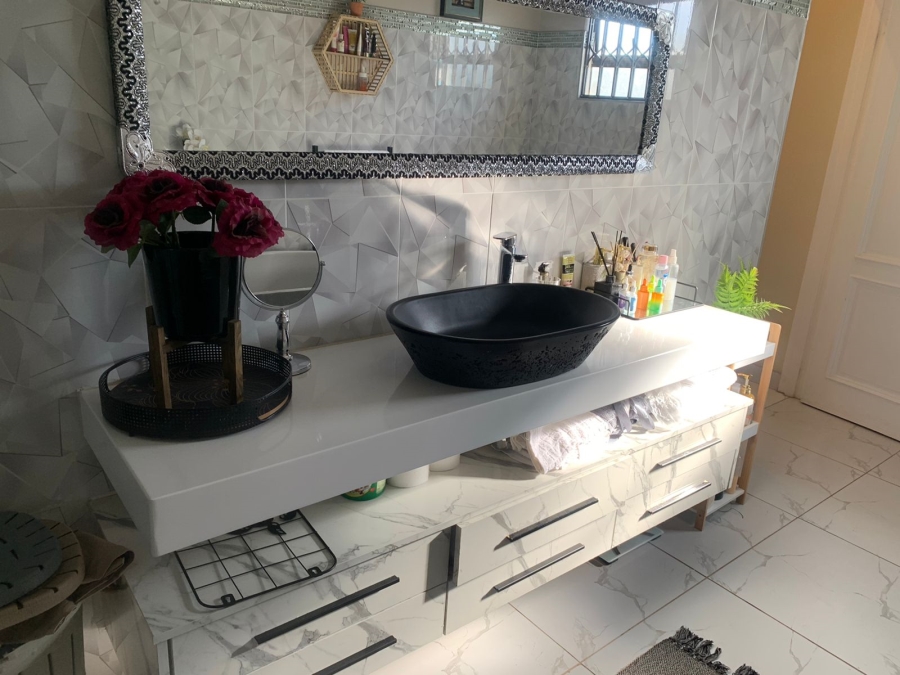 5 Bedroom Property for Sale in Kaydale Gauteng