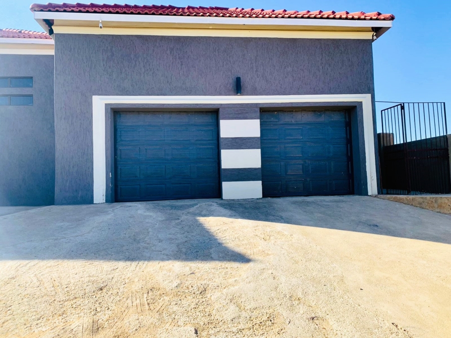 5 Bedroom Property for Sale in Kaydale Gauteng